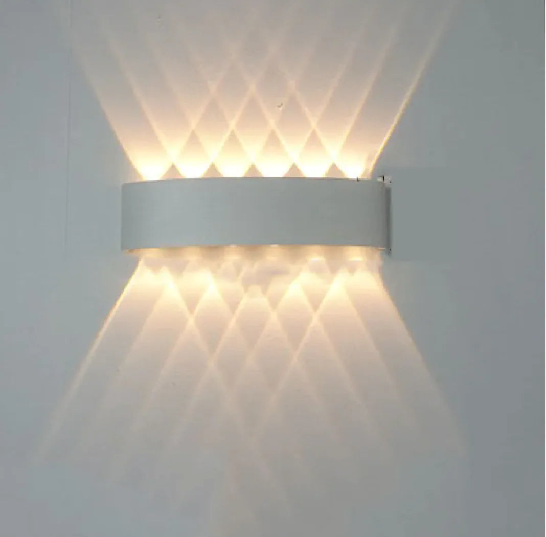 BlackHaus - Wallmounted Aluminum LED light