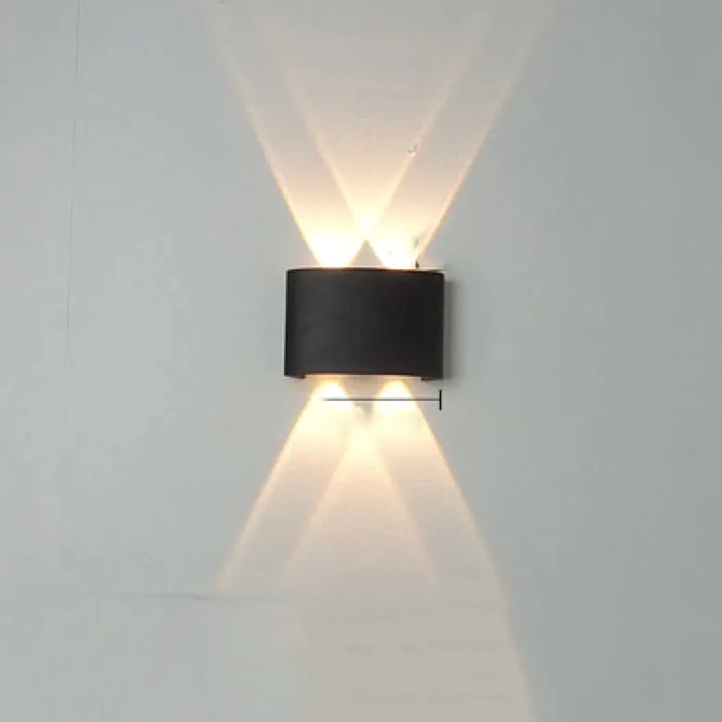BlackHaus - Wallmounted Aluminum LED light