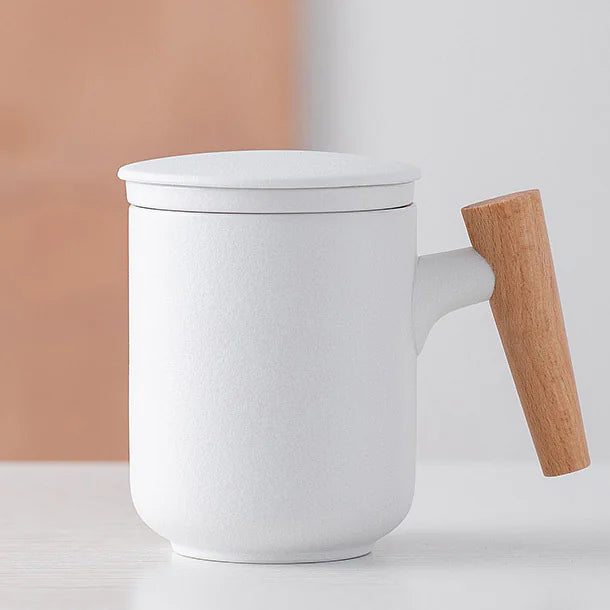 Cera - Ceramic Mug with Strainer and Handle